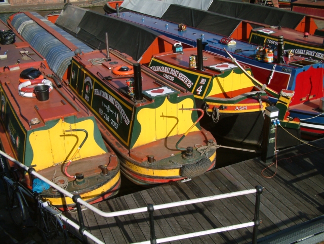 File:Gas Street Basin, Birmingham - geograph.org.uk - 1034998.jpg