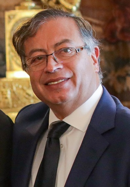 File:Gustavo Petro - 02 (cropped).jpg - Wikimedia Commons