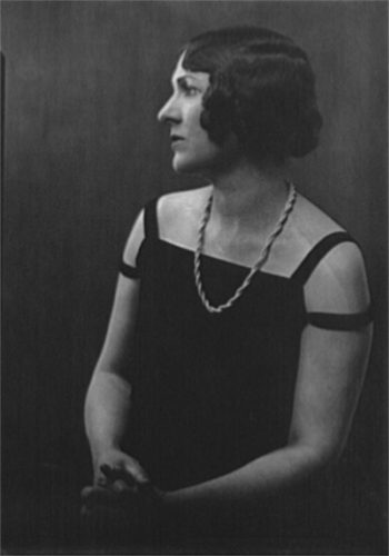 File:Helen Dryden taken by Arnold Genthe in 1921.jpg