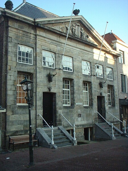 File:Koornbeurs delft.jpg