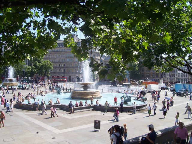 File:London , Westminster - Trafalgar Square Fountains - geograph.org.uk - 1225081.jpg