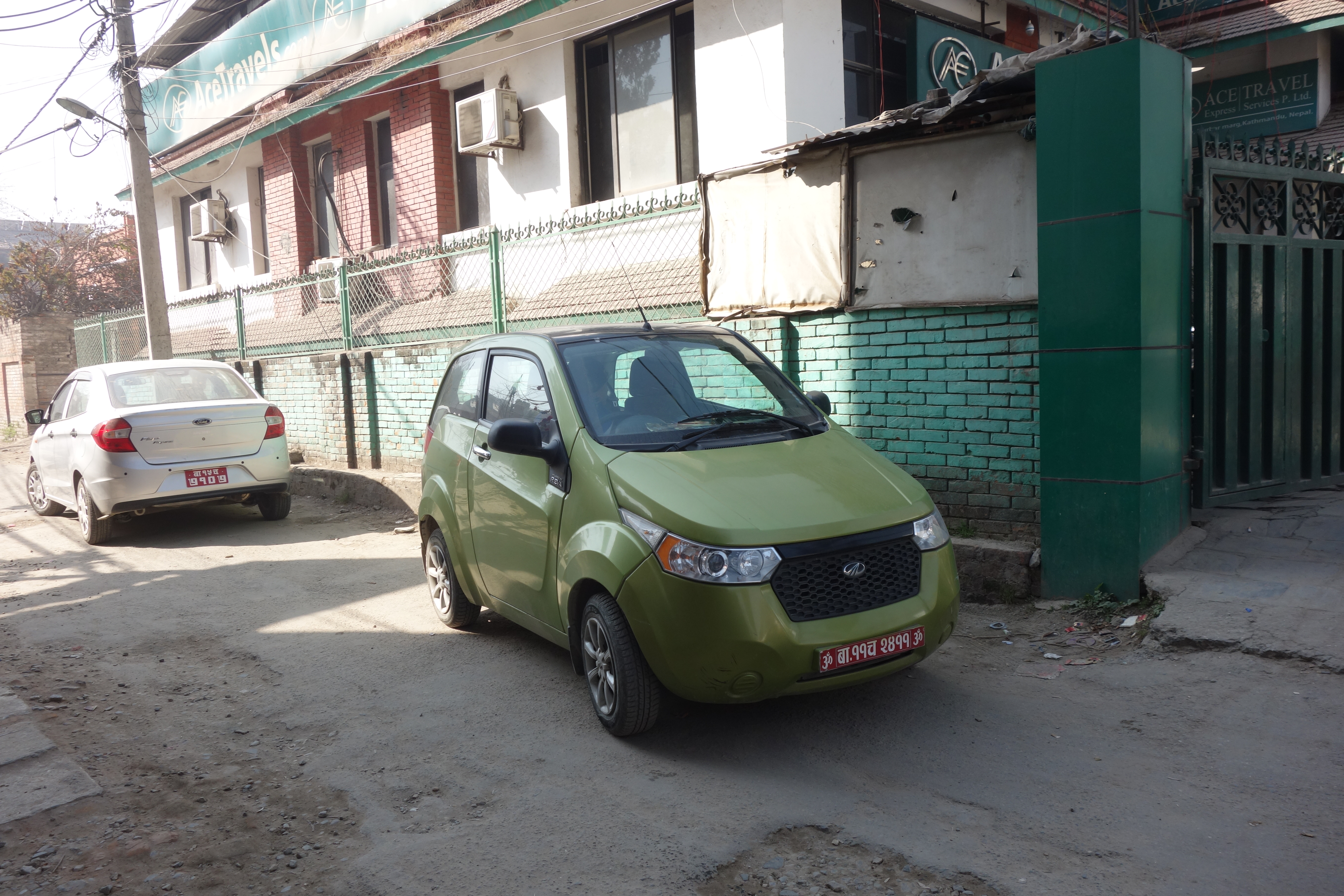 Mahindra e2o