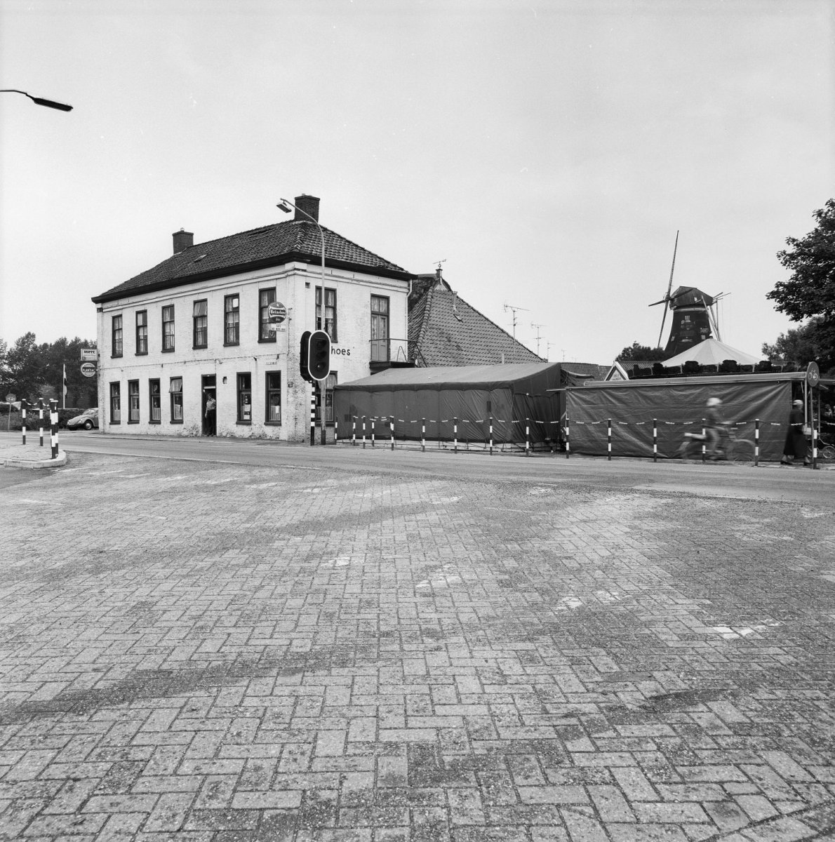 Spectaculair cilinder is er Witte Hoes 't Witte Hoes in adorp (groningen) | Monument -  Rijksmonumenten.nl