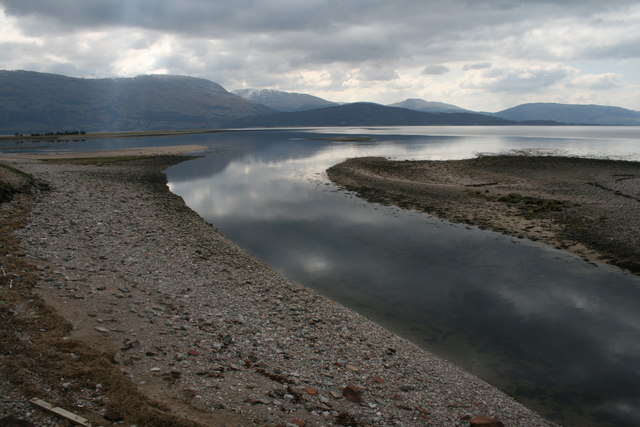 File:River Gour from bridge - geograph.org.uk - 786316.jpg