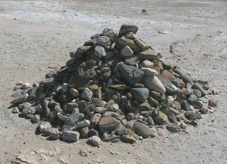 File:Small-Rocks.jpg - Wikipedia