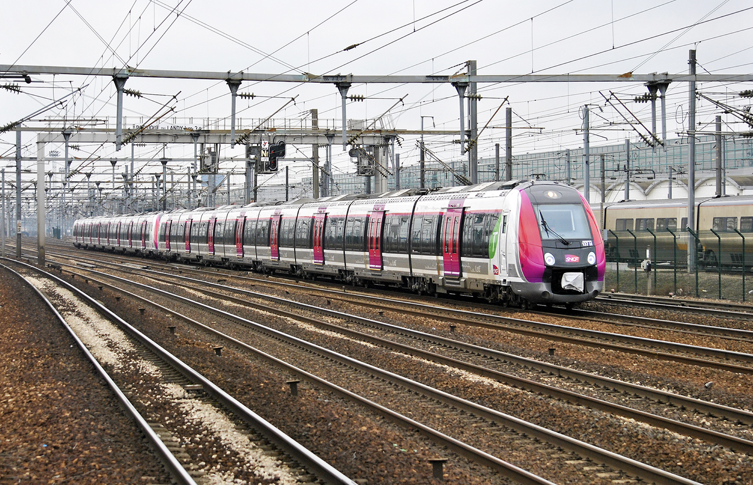 File:SNCF Z 50000 xxx (8577957599).jpg - Wikimedia Commons