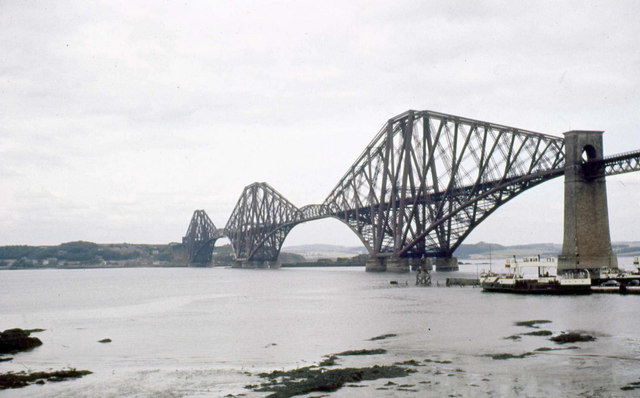 Pont Forth Bridge près d'Edimbourg dans les années 1960 - Photo de Derek Voller