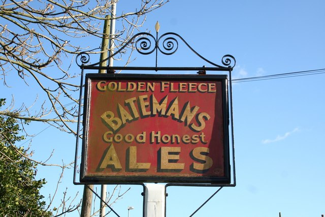 File:The Golden Fleece - geograph.org.uk - 733340.jpg