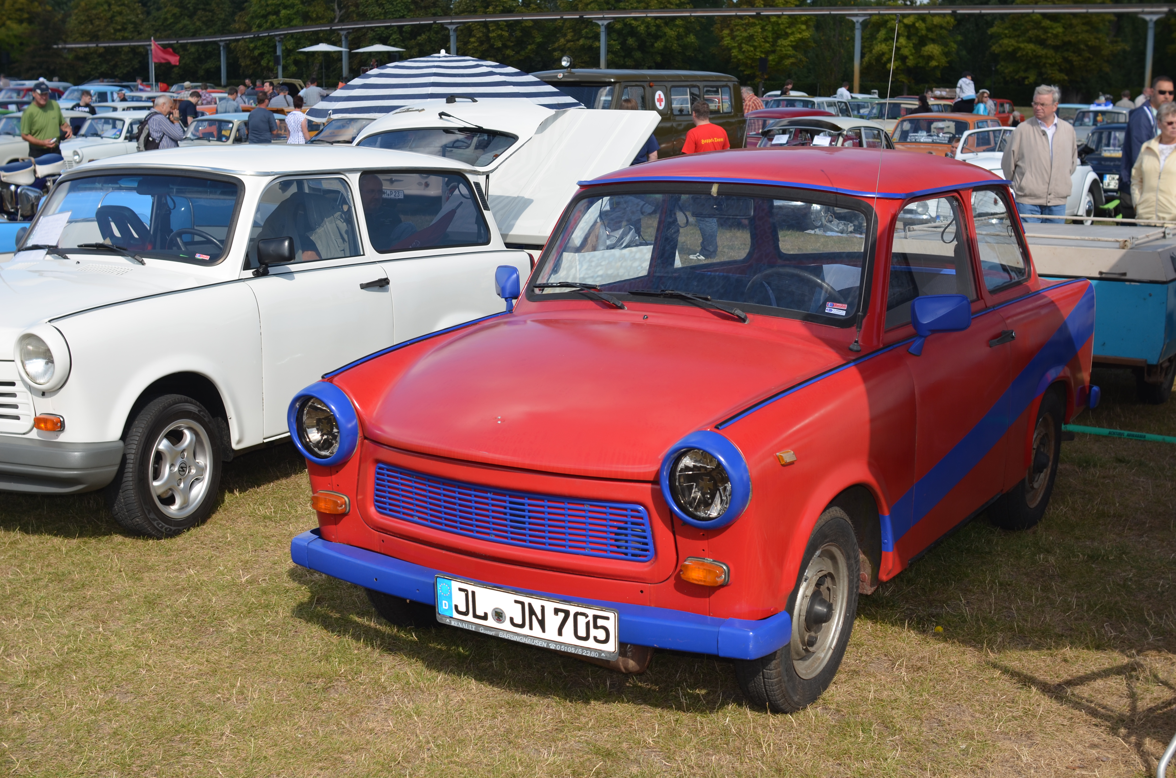 Trabant с человек