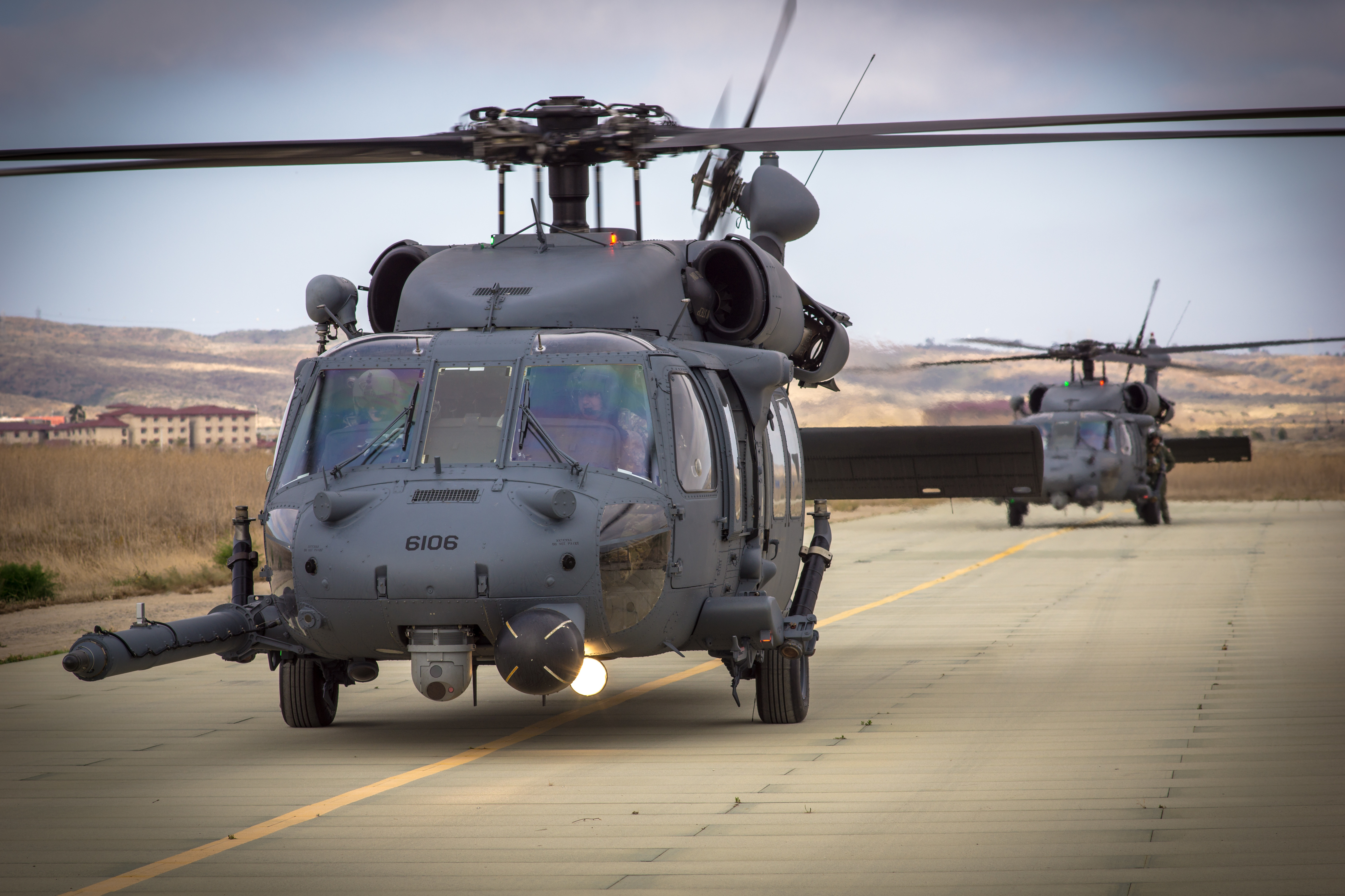 File:US Air Force and Navy conduct fast rope exercise during Angel