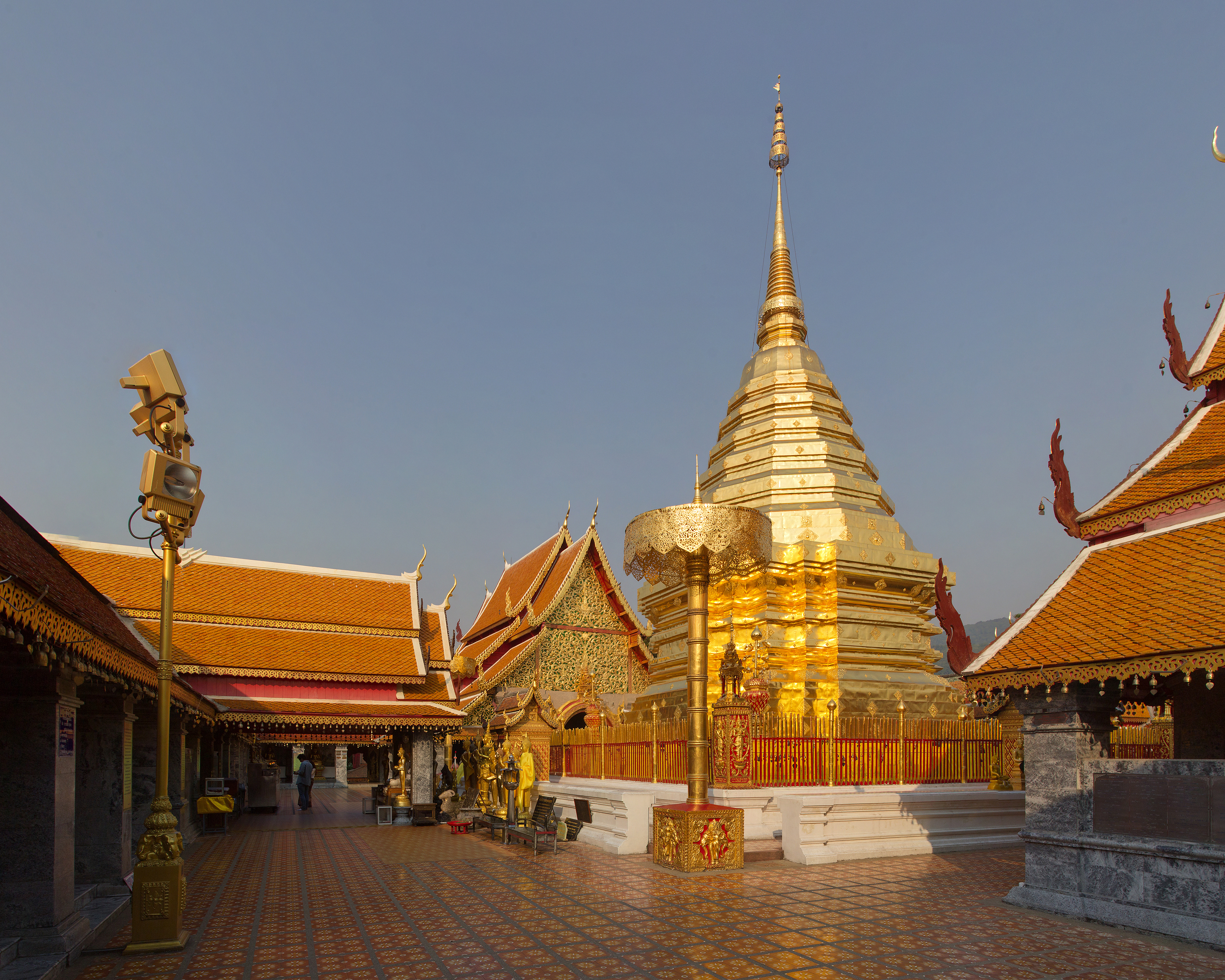 File:Wat Phra That Doi Suthep - Chiang Mai.jpg - Wikipedia