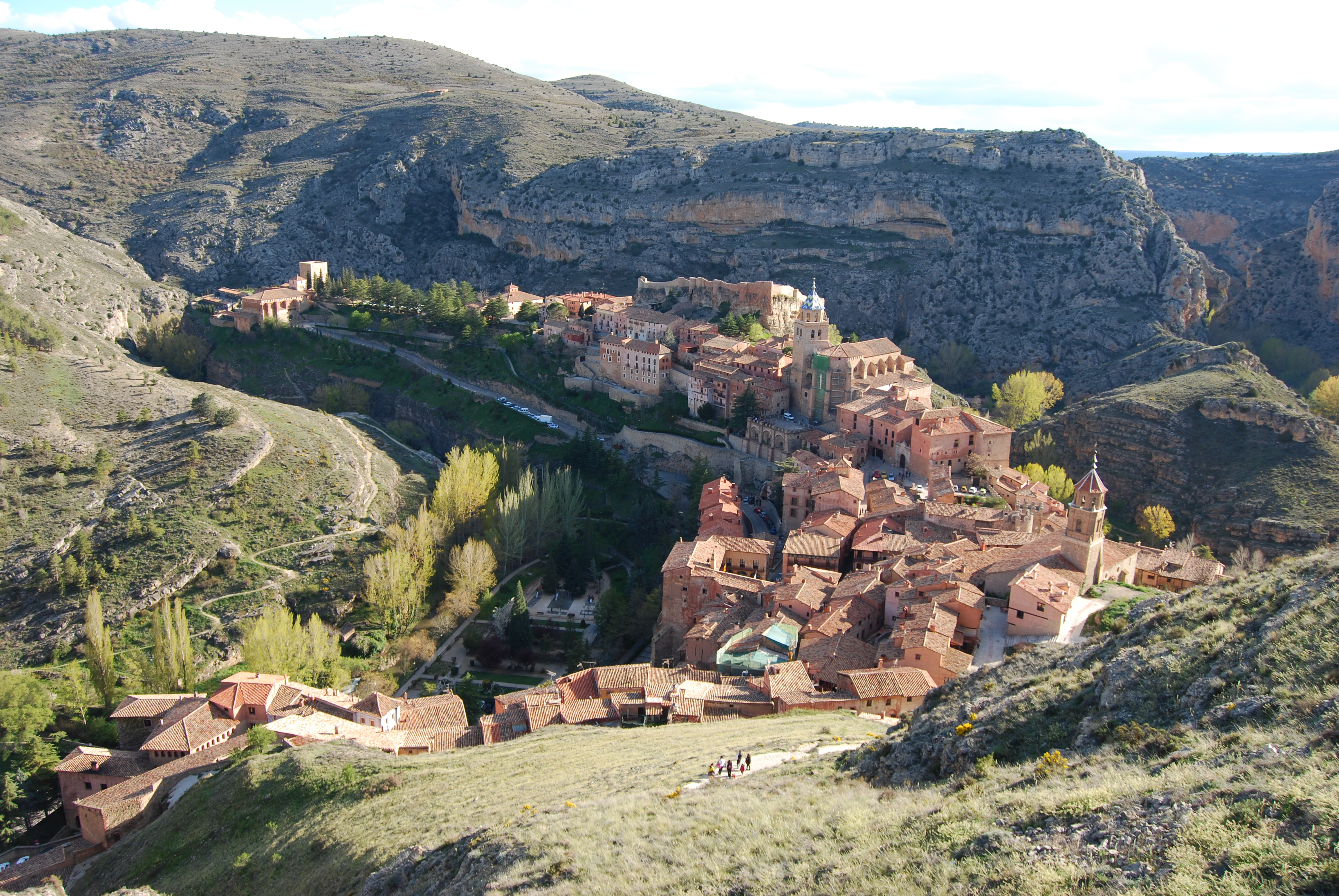 File:Albarracín, viewed from Torre del Andador.JPG - Wikipedia