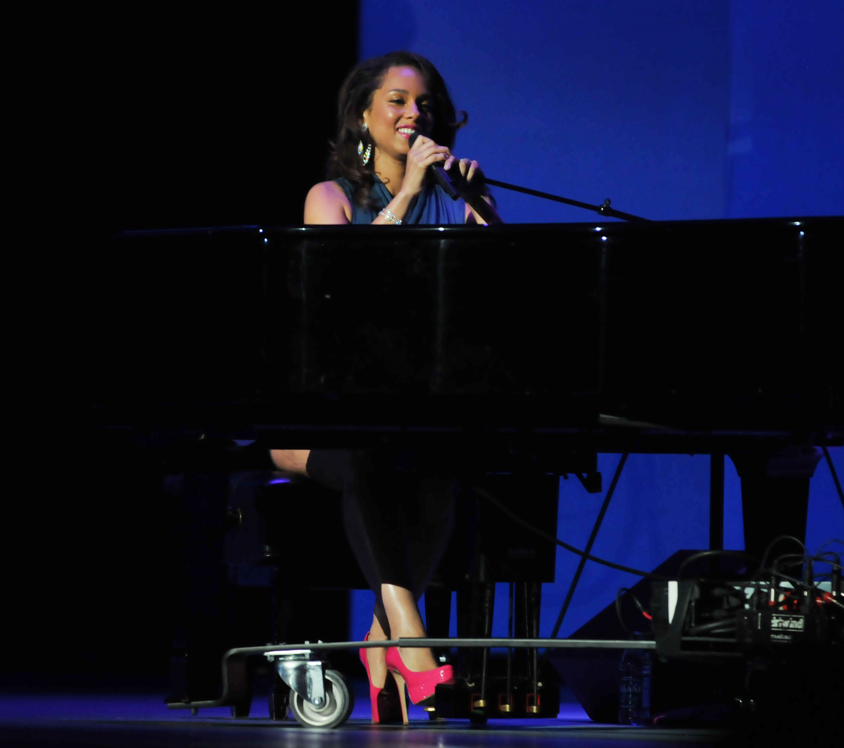 alicia keys tour wikipedia