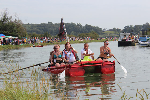 File:Arundel bath race - geograph.org.uk - 3089334.jpg