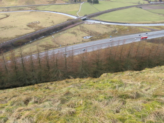 File:Bodsberry Hill towards A74(M), River Clyde and railway - geograph.org.uk - 711273.jpg