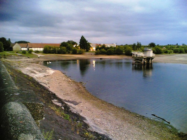 File:Chasewater Pier - geograph.org.uk - 1345826.jpg