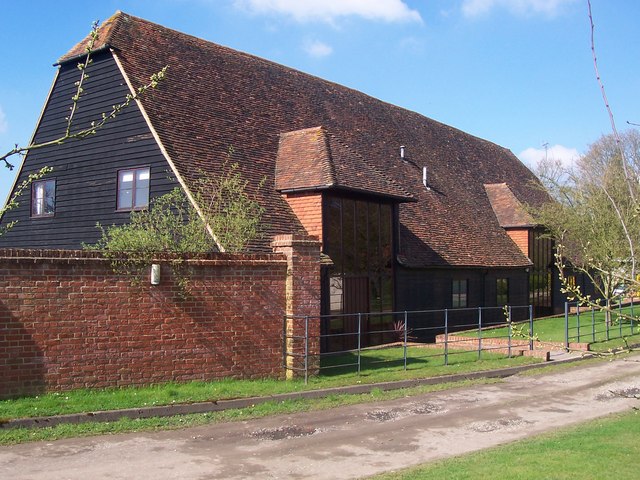 File:Church Barn - geograph.org.uk - 1231471.jpg