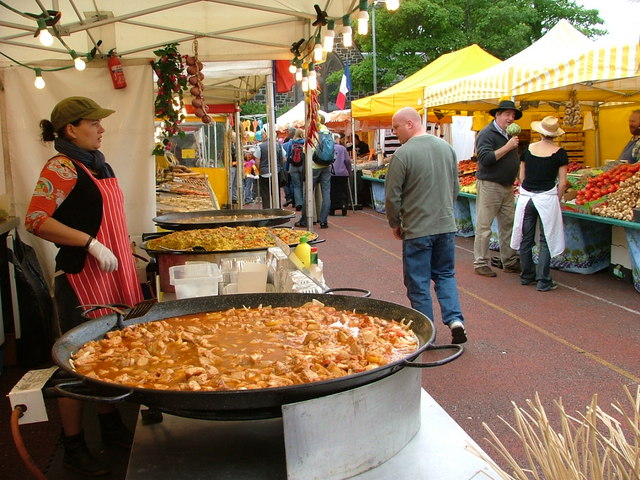 File:Continental market, Portree - geograph.org.uk - 913699.jpg