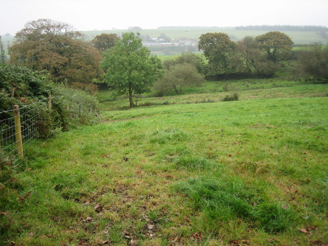 File:From near Alltmaen towards Pant-bach - geograph.org.uk - 577386.jpg