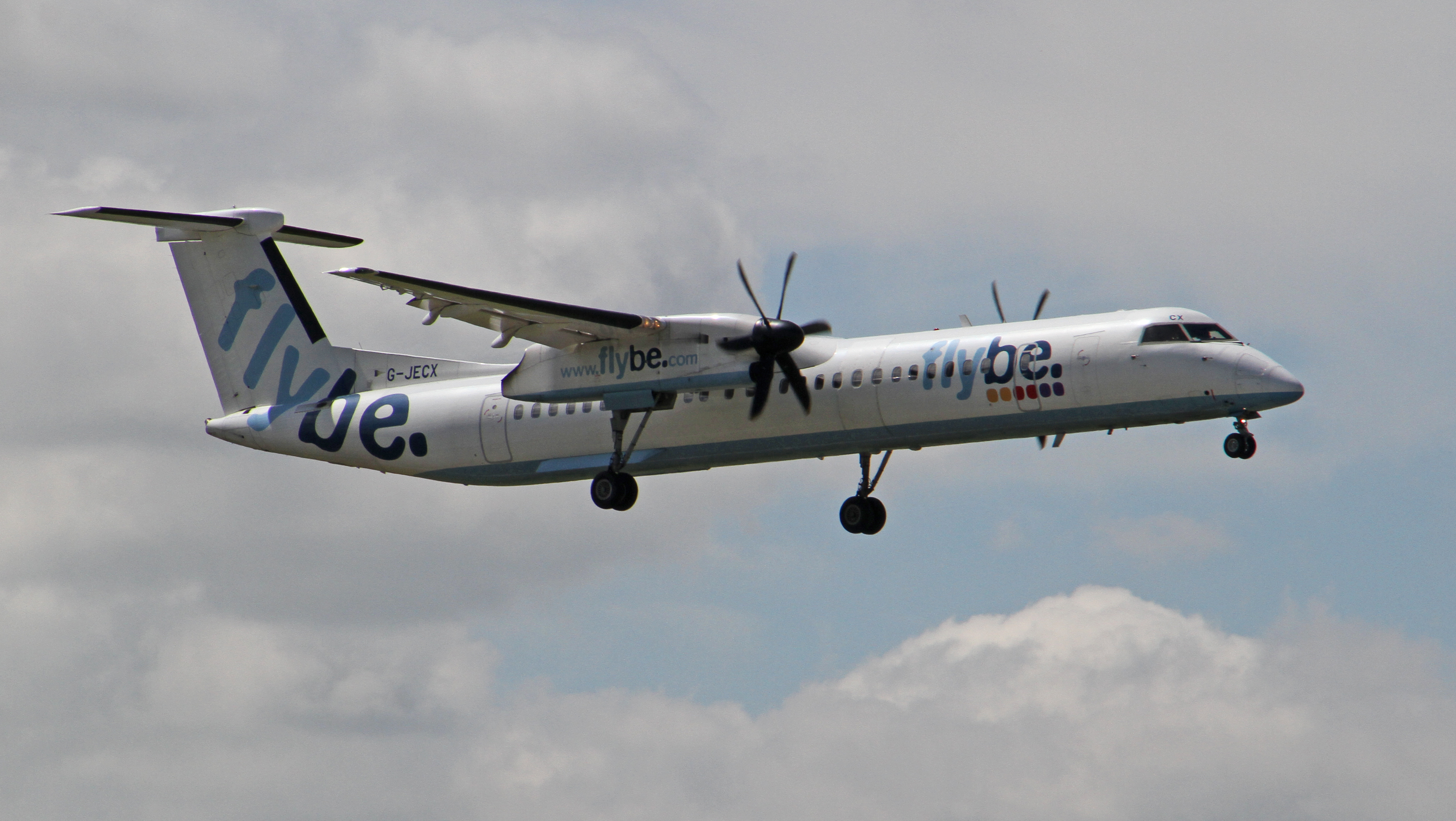 File G Jecx Bombardier Dash 8 Q400 Flybe Jpg Wikimedia Commons