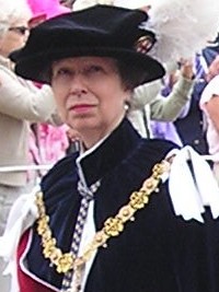 File:Garter robe Princess Royal.jpg