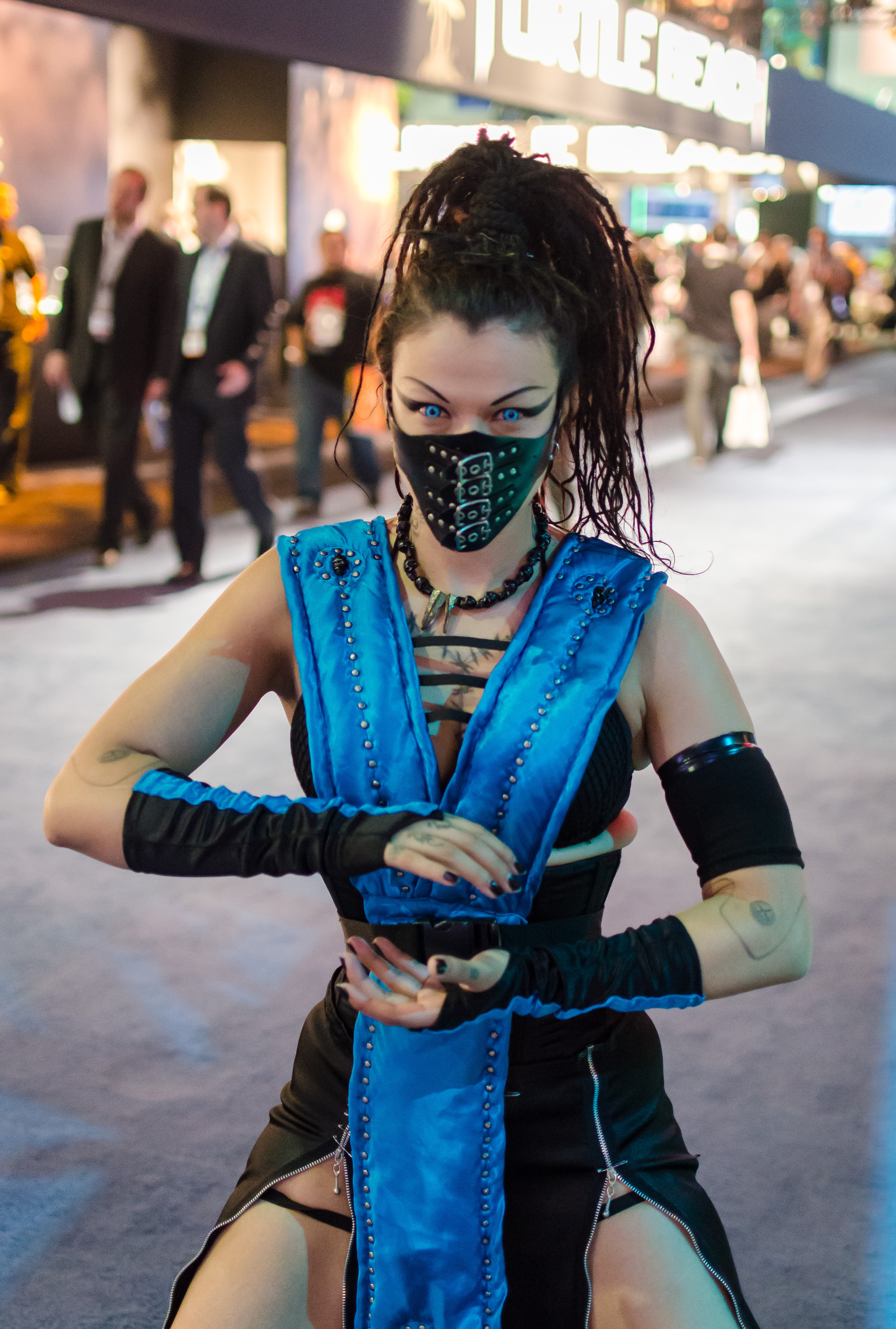 Mortal Kombat cosplay girl at E3 2012.jpg. 