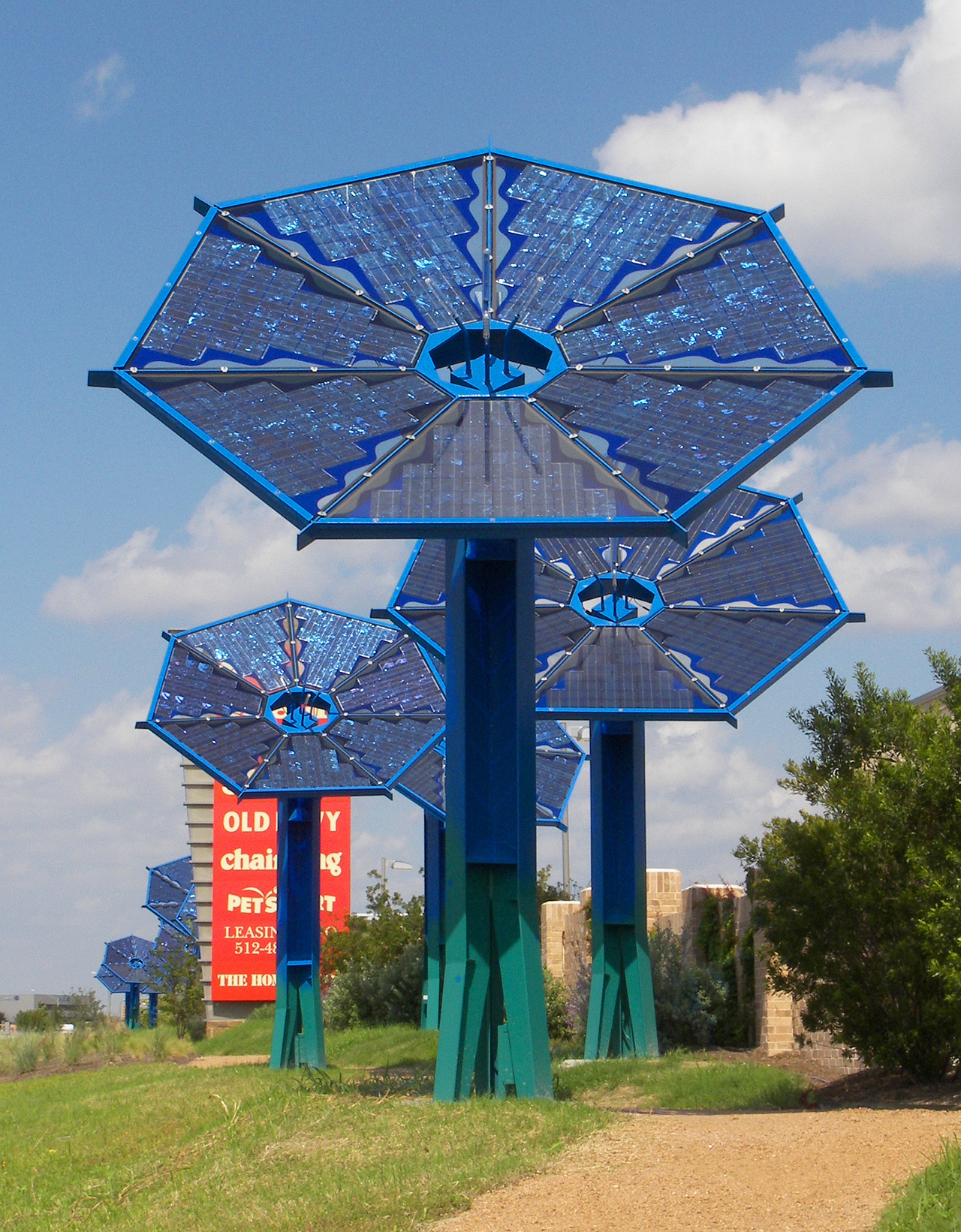 Mueller Solar Trees