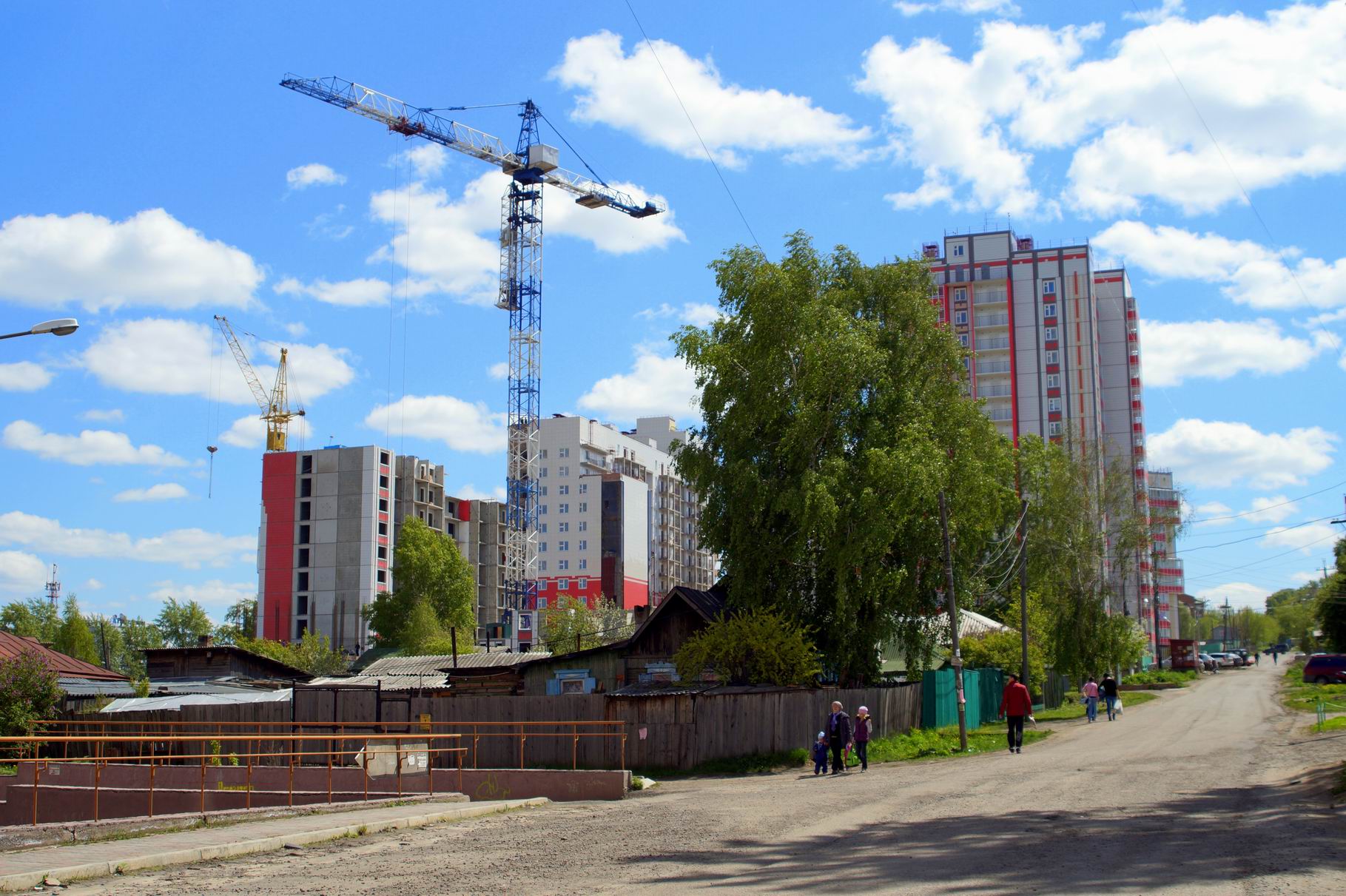 Красноярск улицы 92. Красноярская улица. Красноярская улица Москва. Красноярск улицы. Улица лес Красноярск.