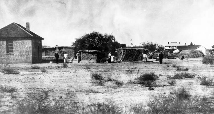 File:Pima Indian dwellings 1900.jpg