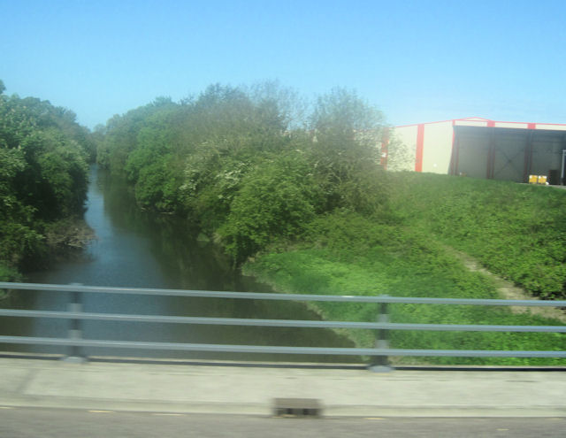 File:River Brue from M5 near Highbridge - geograph.org.uk - 1875215.jpg