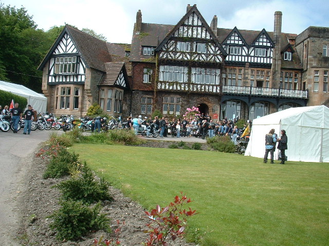 File:Royal Marine Hotel - geograph.org.uk - 31955.jpg