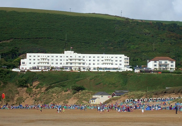 Small picture of Saunton Sands Hotel courtesy of Wikimedia Commons contributors