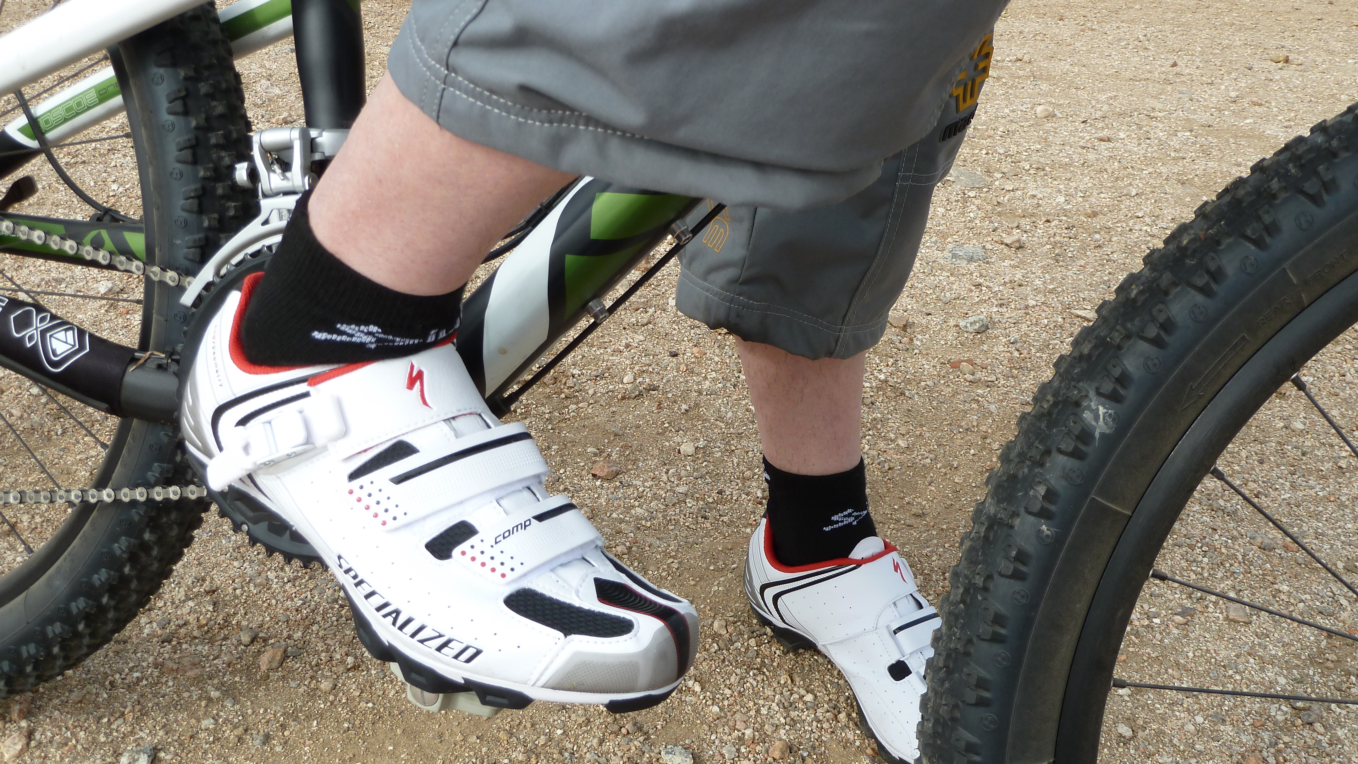 mountain bike footwear