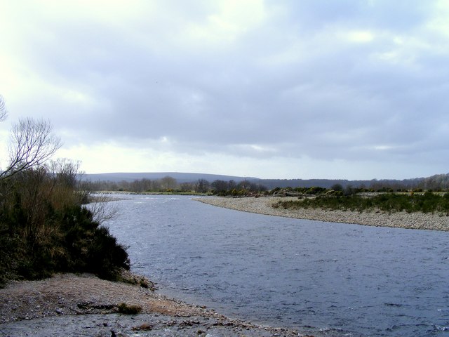 File:The River Spey at Fochabers - geograph.org.uk - 732937.jpg