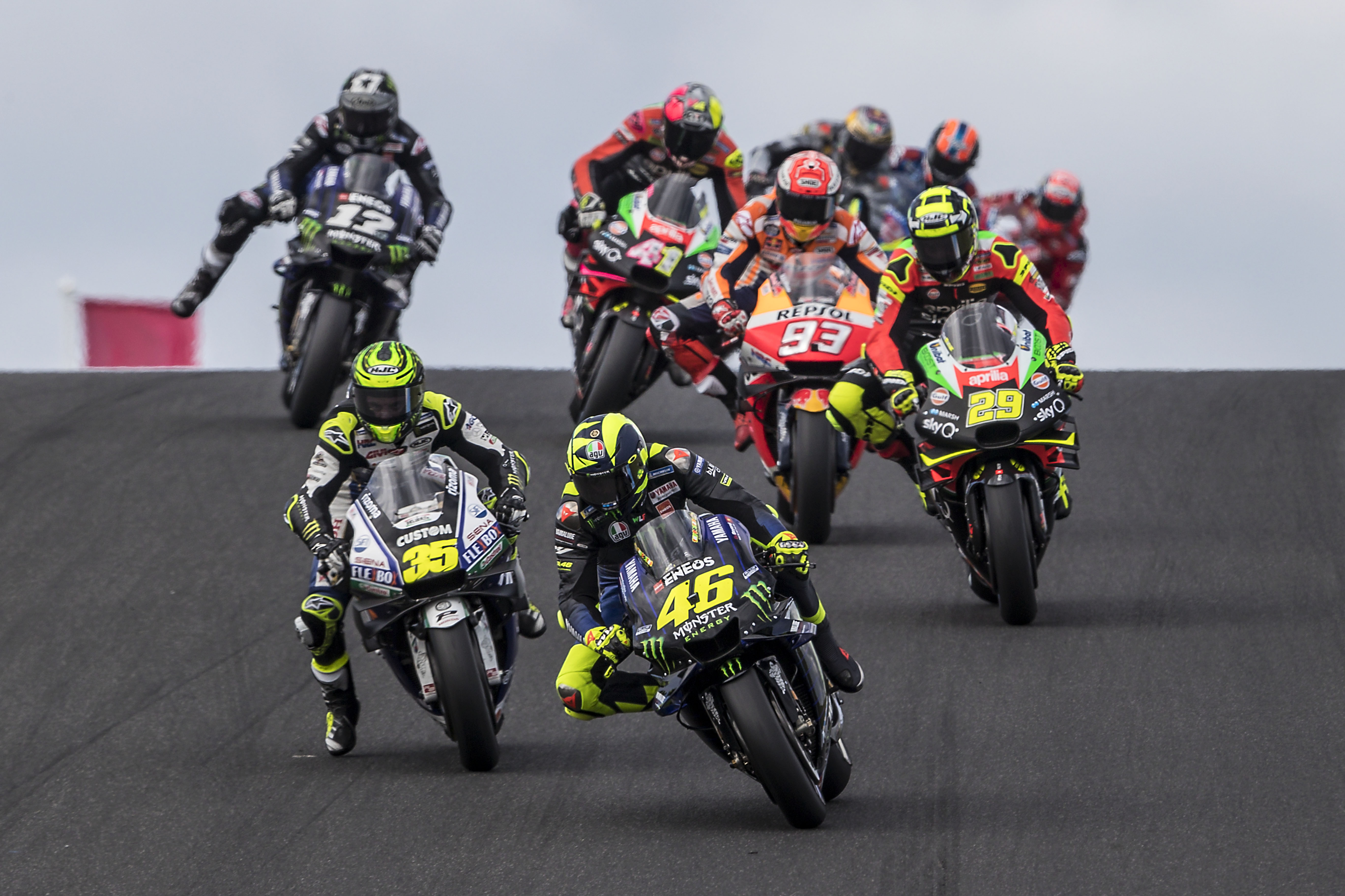 File:Valentino Rossi leads the 2019 Phillip Island.jpeg - Wikimedia