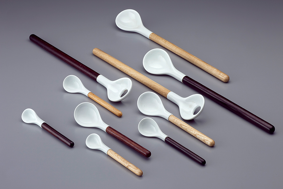 Wooden spoon - Wikipedia