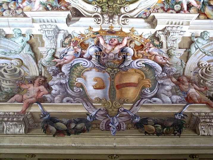 File:Affreschi-Villa-Tiepolo-Passi.jpg