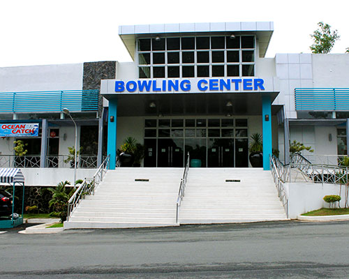 File:Brcc bowling-center.jpg
