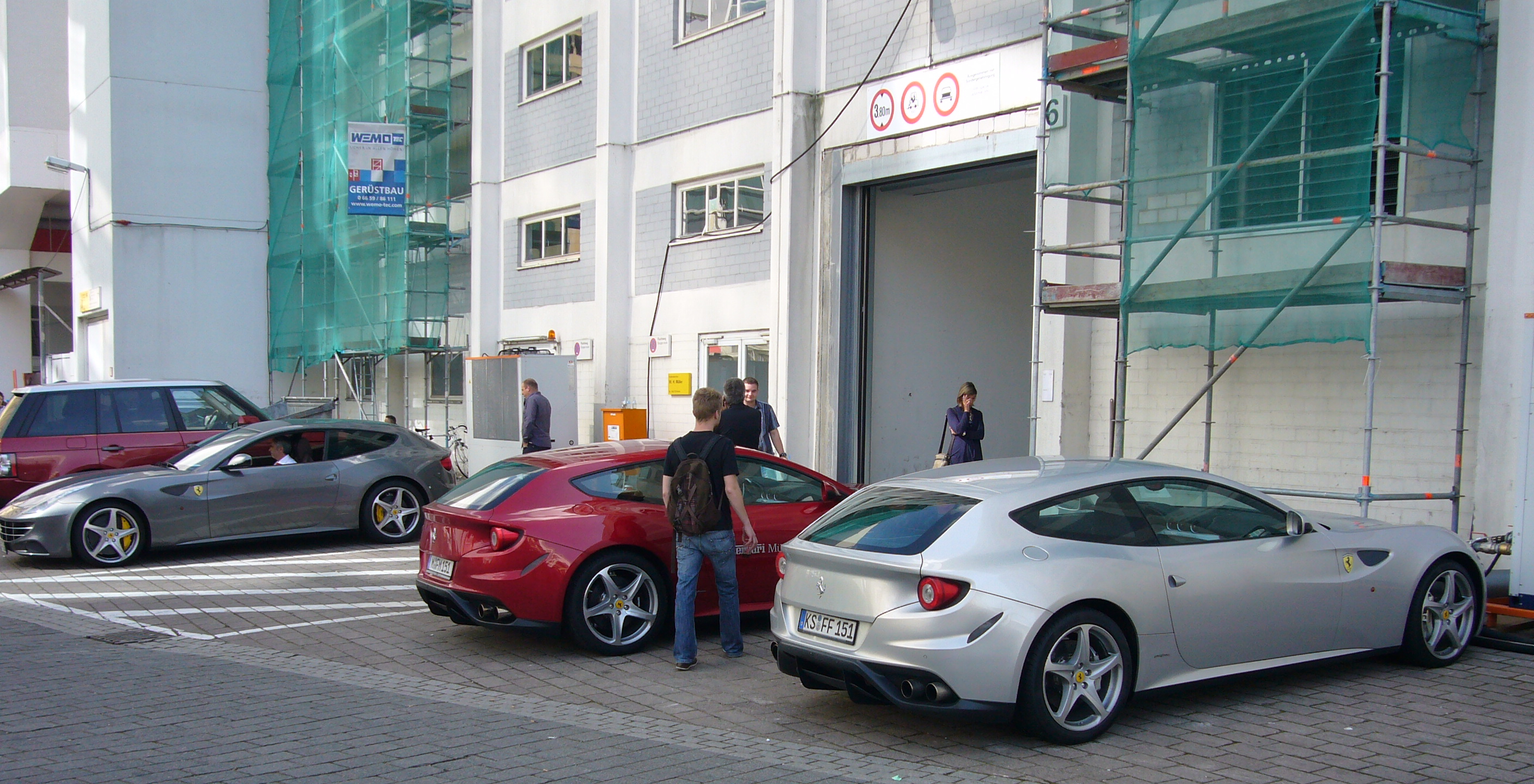 Ferrari FF к011ск799