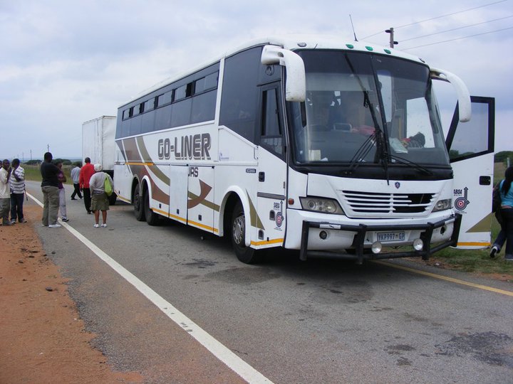 File:Bus-Lilongwe-Johannesburg.jpg