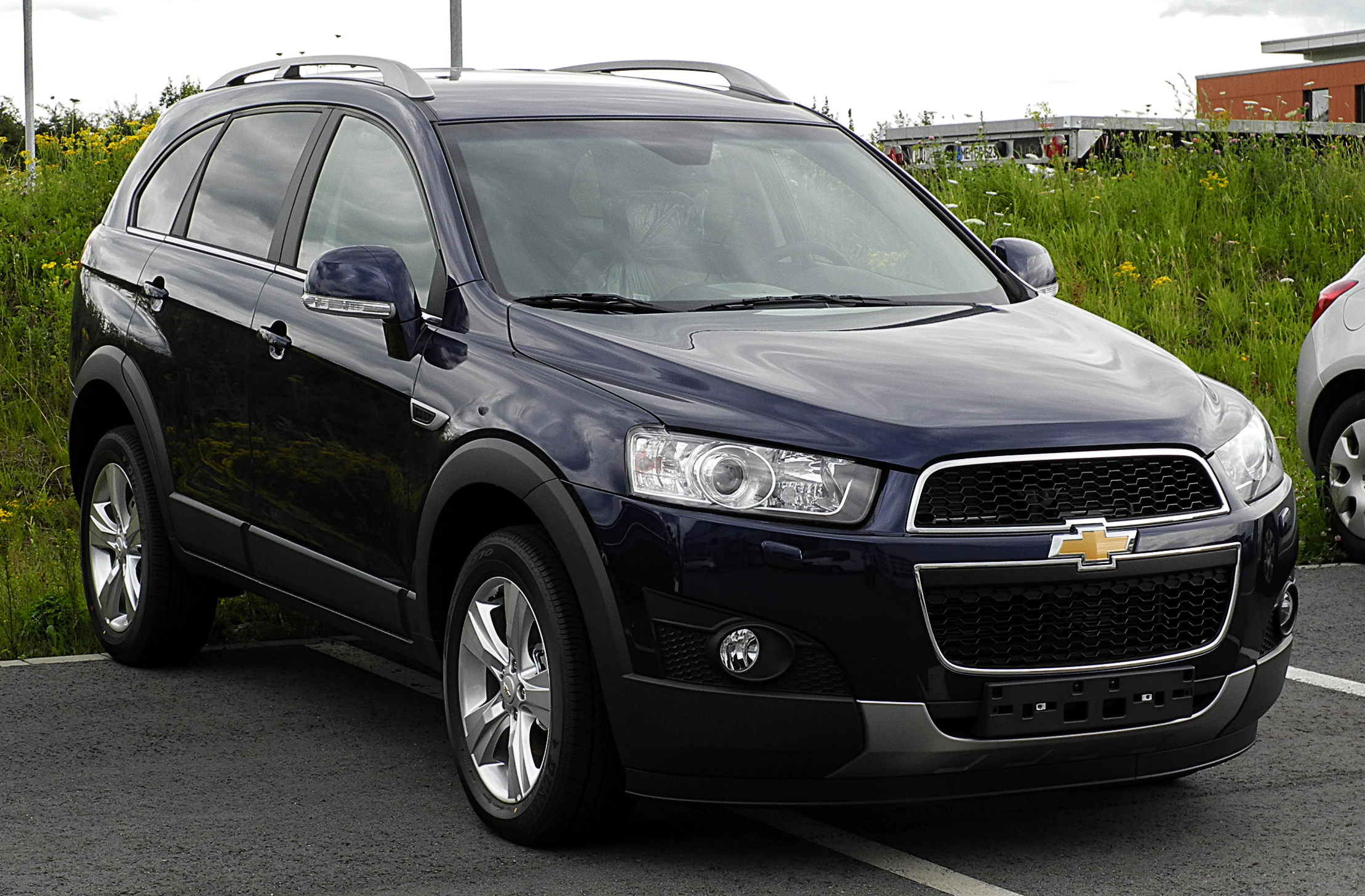 File:Chevrolet Captiva (Facelift) – Frontansicht, 17. Juli 2011 ...