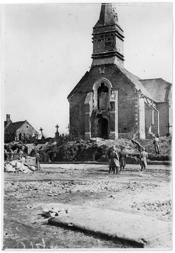 File:Eglise - Vue d'ensemble - Solente - Médiathèque de l'architecture et du patrimoine - APD0003786.jpg