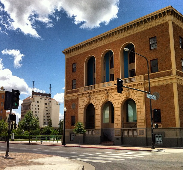 File:Fresno Bee Building Feb 2013.png