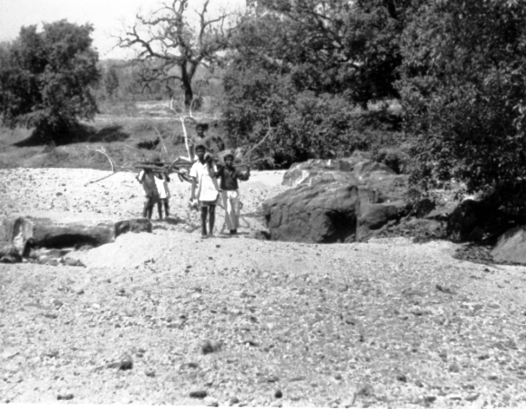 File:Gathering wood for picnic, Chandwa, India, 1962 (16946981361).jpg