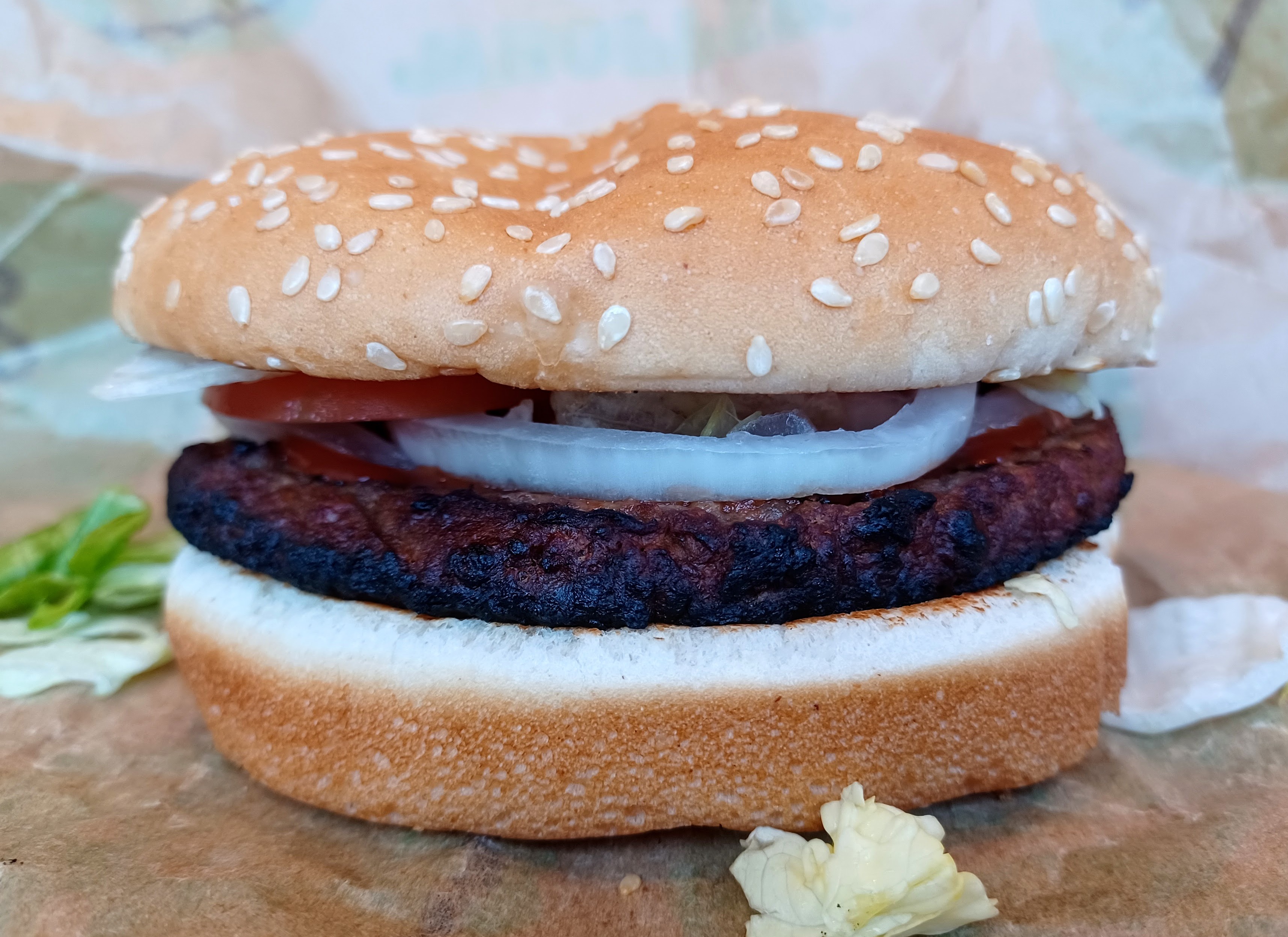 No Brand Burger sells 100% plant-based burger, a first for the