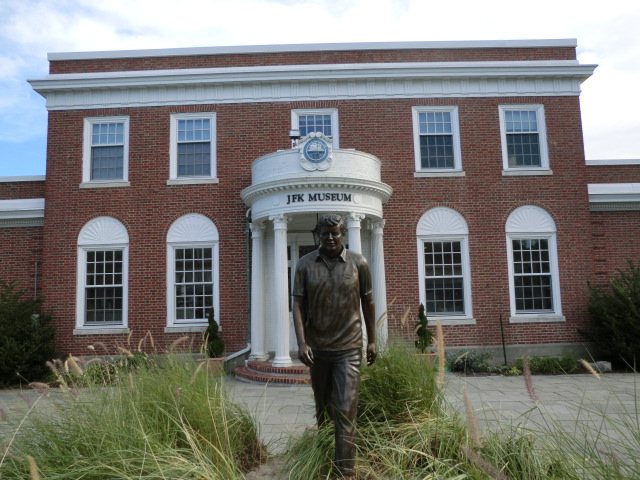 File:John F. Kennedy museum in Hyannis.JPG