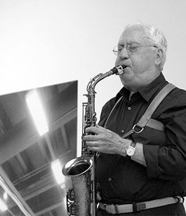 File:Lee-konitz.jpg