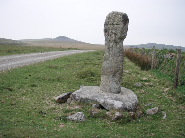 File:Middle Moor Cross, Bodmin Moor - geograph.org.uk - 419893.jpg