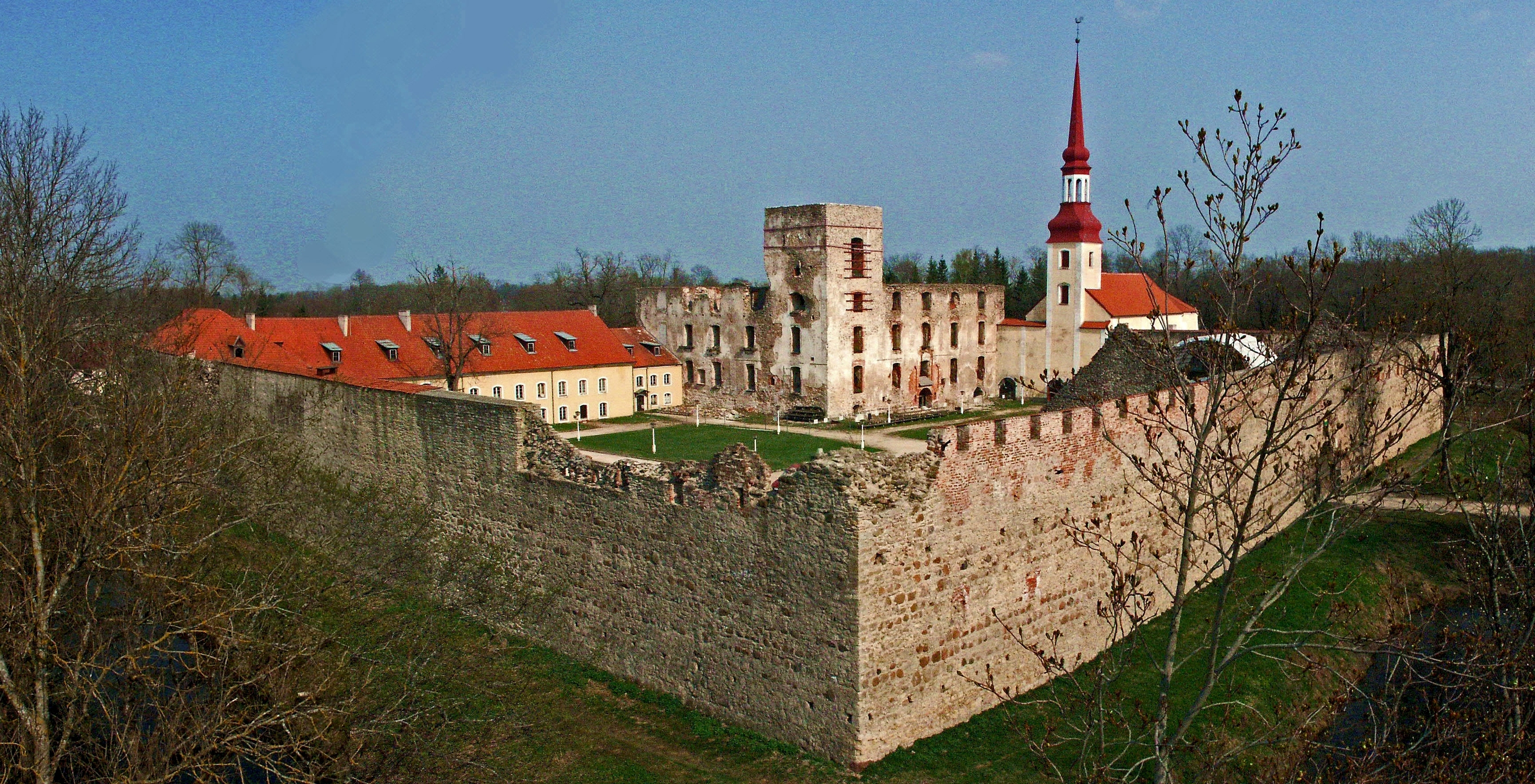 Põltsamaa Castle - Wikipedia