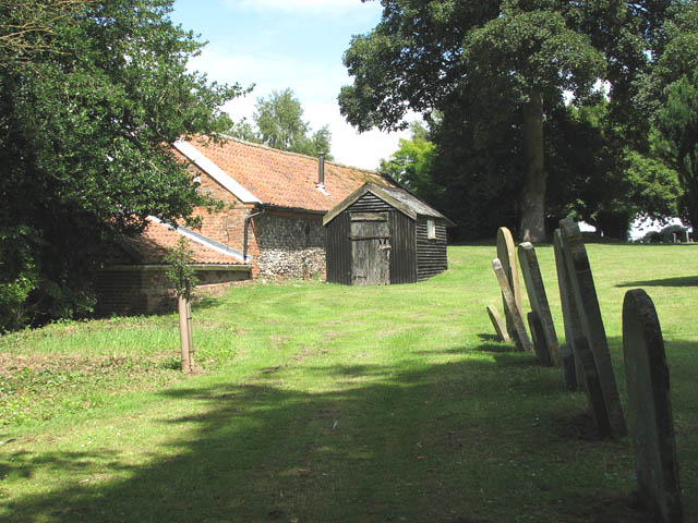 File:St Mary's church - churchyard - geograph.org.uk - 1400159.jpg